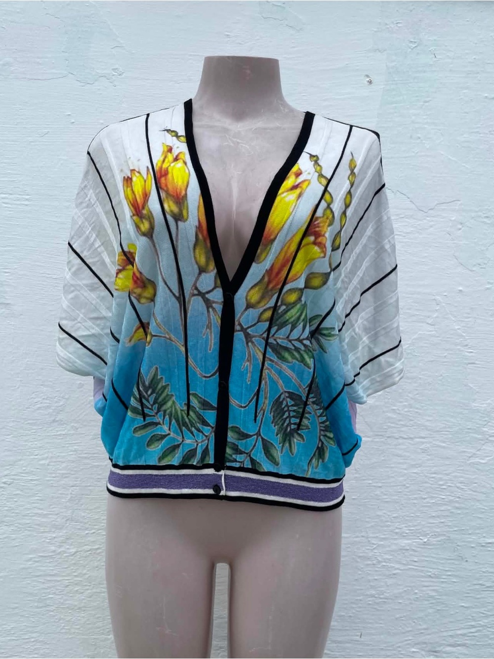 JEi'S (Letizia Denaro) Floral V-Neck Short Sleeve Tunic Top - Blue/White